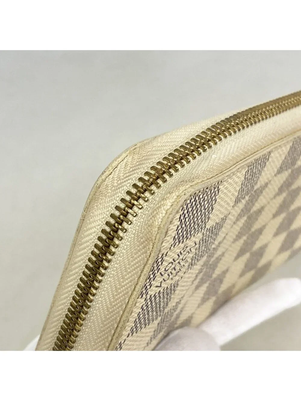 Louis Vuitton Wallet Damier Azur Zippy White